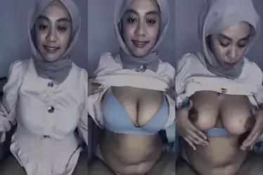 Bokep Hijab Jilbab Abu Pamer Toket poster