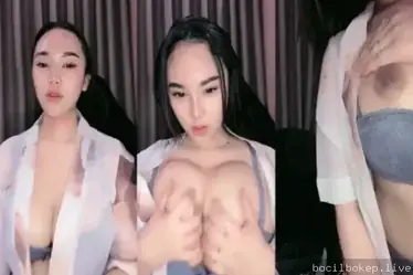 Cewek kantor cantik ternyata moonlighting jadi cewek panggilan poster